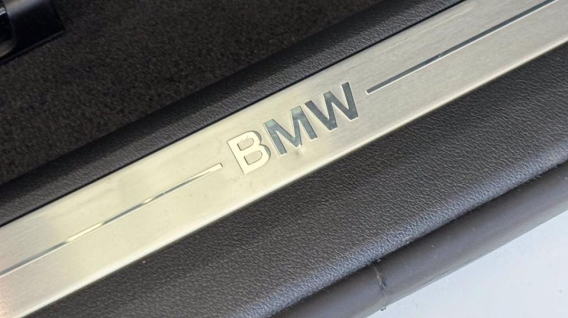 Immagine 8 di BMW Serie 1 118d sport auto