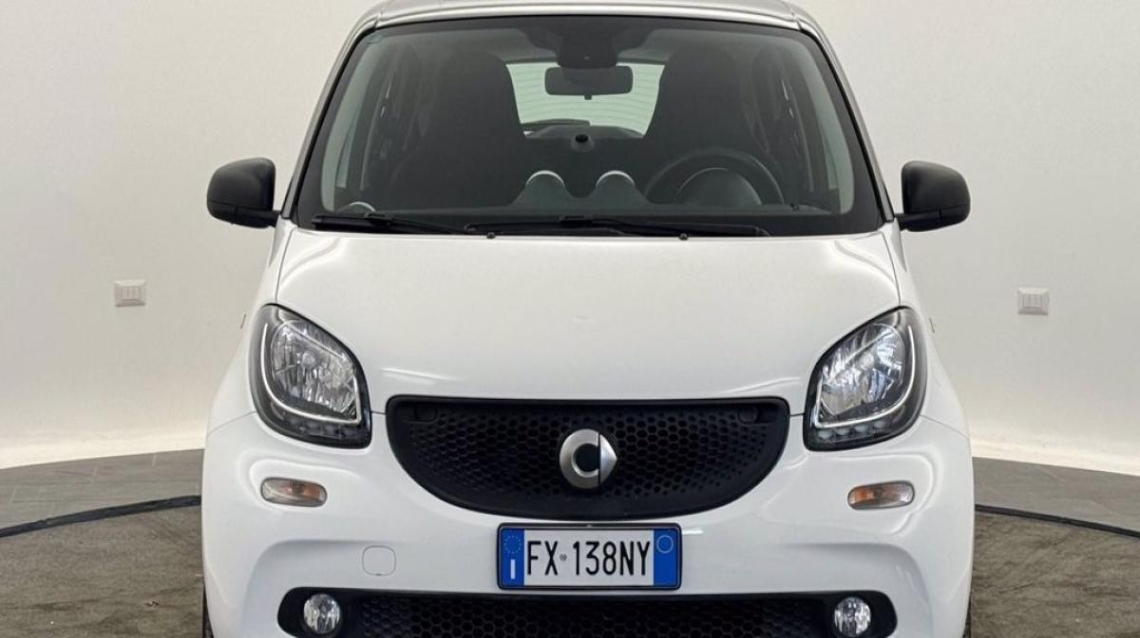 Immagine 1 di SMART Forfour 1.0 youngster 71cv twinamic