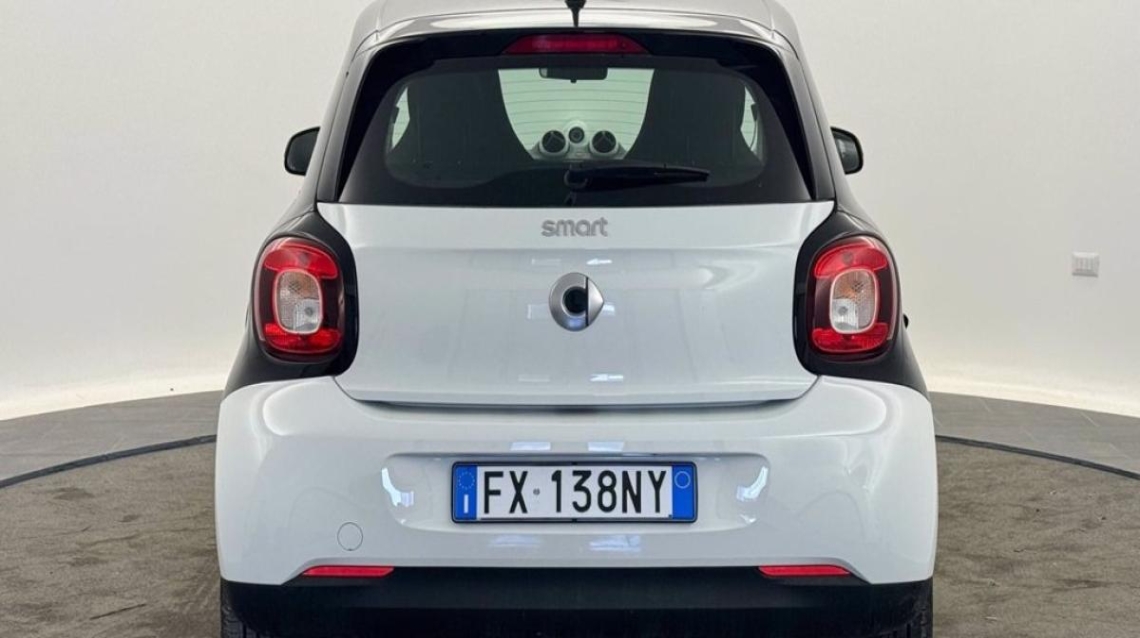 Immagine 3 di SMART Forfour 1.0 youngster 71cv twinamic