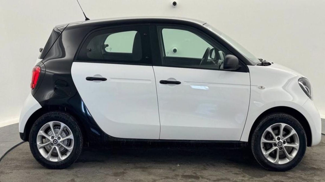 Immagine 4 di SMART Forfour 1.0 youngster 71cv twinamic